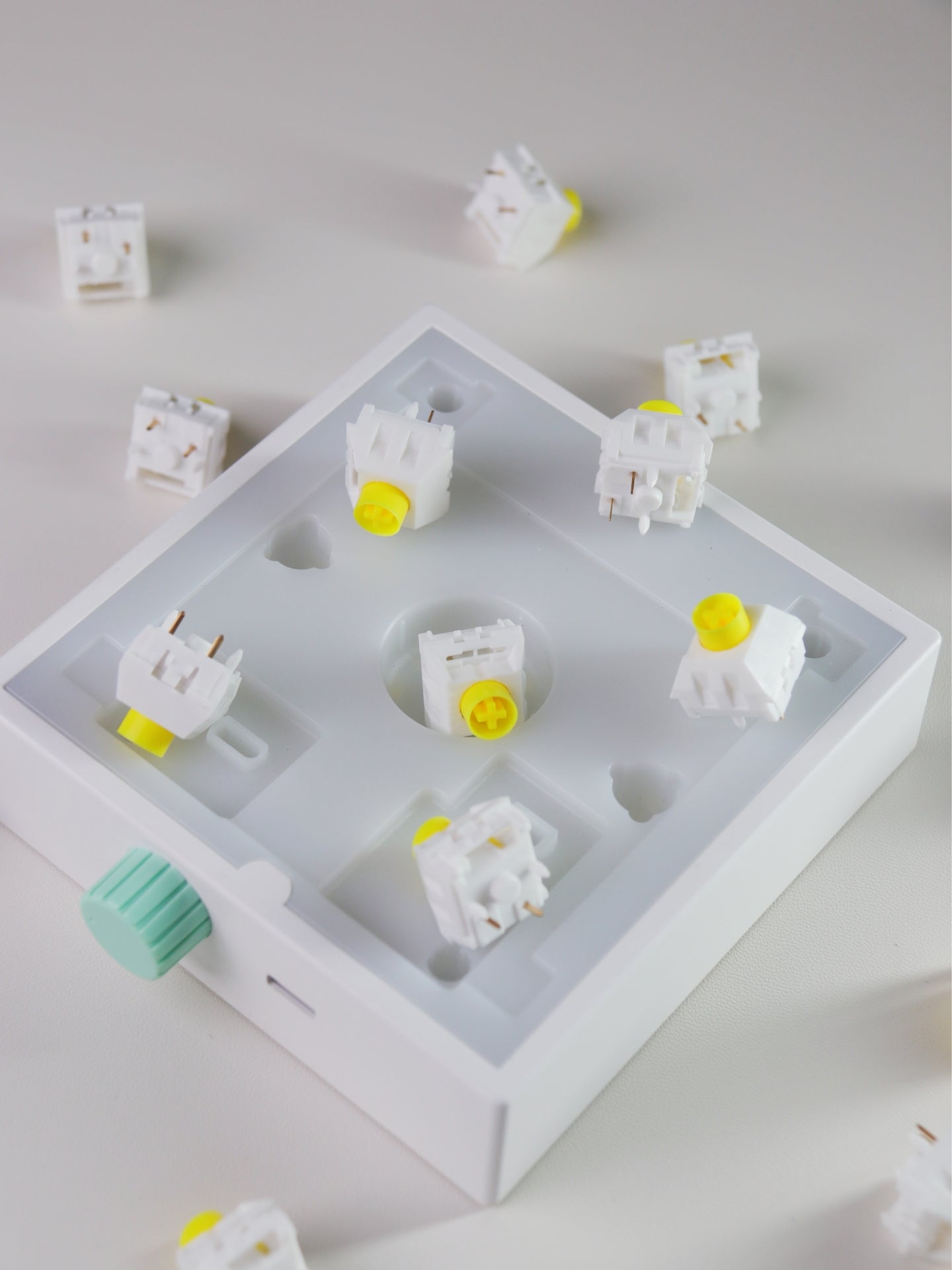 Kailh Fried Egg V2 clavier mécanique 5 broches interrupteur silencieux étanche à la poussière lisse linéaire autolubrifiant jaune
