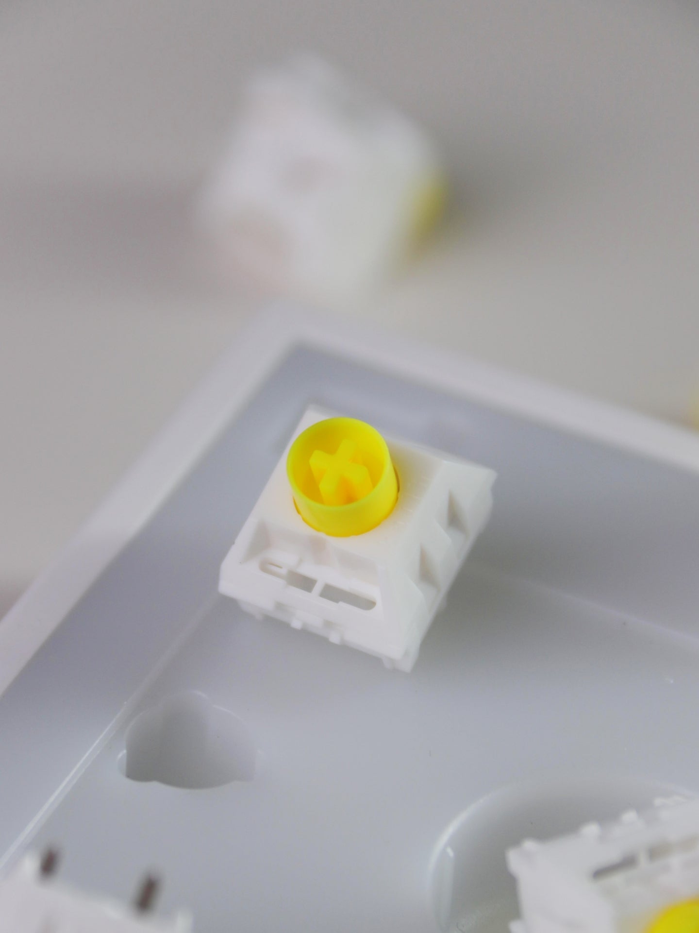 Kailh Fried Egg V2 clavier mécanique 5 broches interrupteur silencieux étanche à la poussière lisse linéaire autolubrifiant jaune 